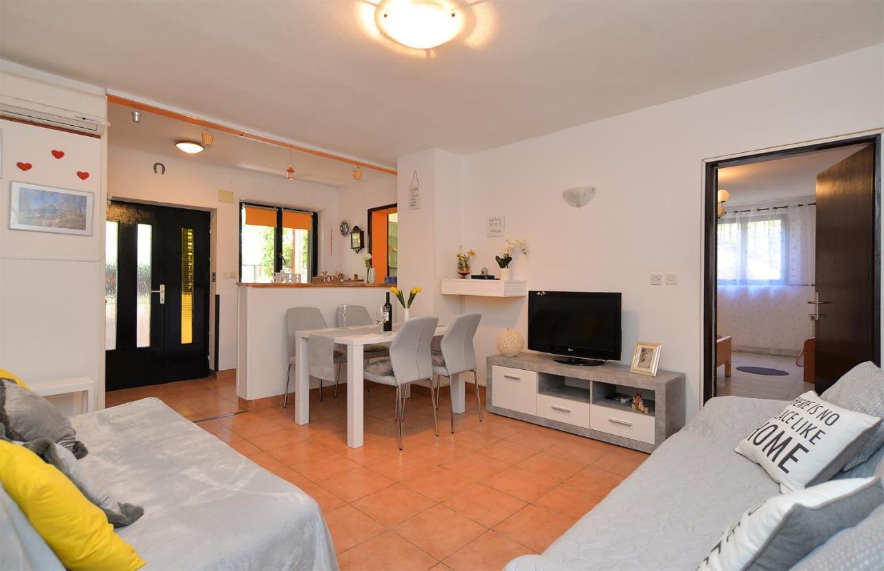 Apartment Dulijana 2042 PUY 외부 사진